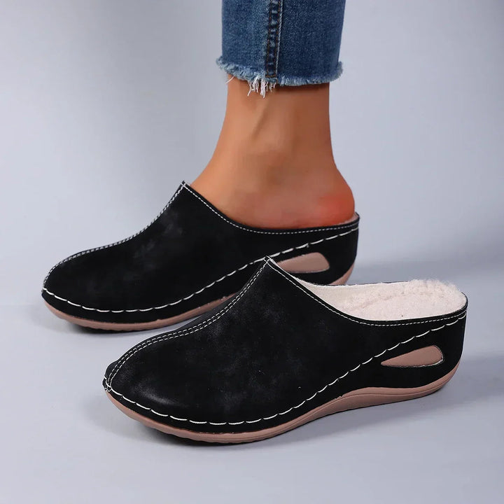 Versatile women's comfort clogs. Slip-on design for easy wear, great for casual indoor or outdoor everyday activities.