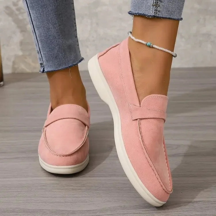 Women's fashion loafers, slip-on style with ultimate cushioning, perfect for versatile daily wear.