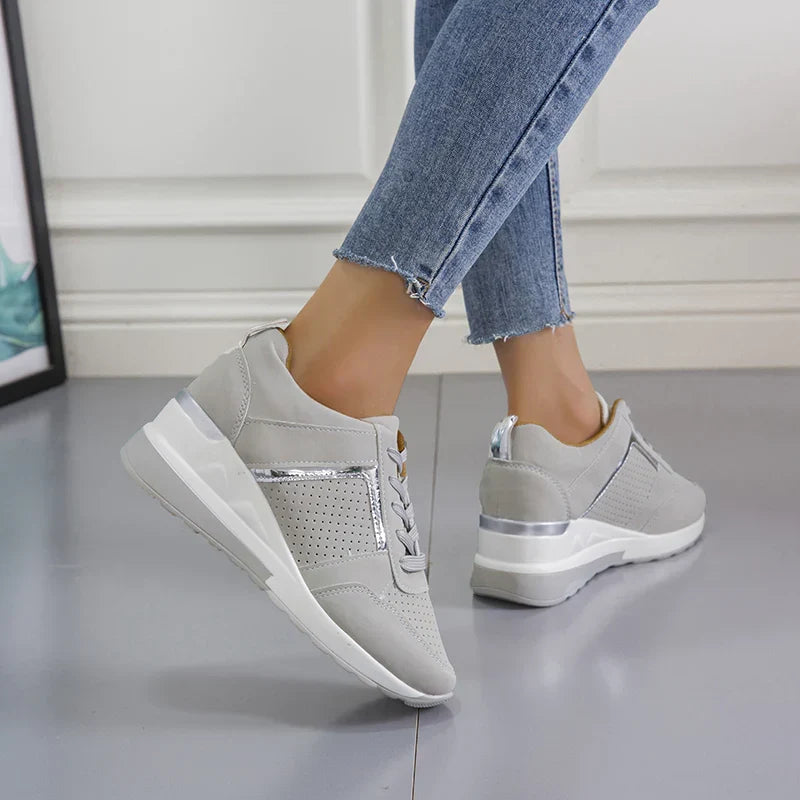 Women's supportive comfort sneakers with soft cushioning for long walks. Breathable, flexible & stylish.