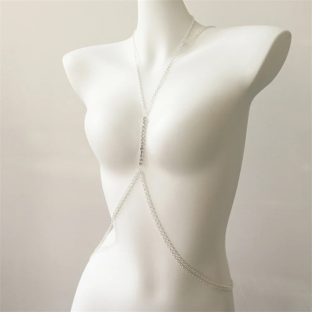 Fashionable women's rhinestone chest necklace, a luxurious sparkling bodychain jewelry for a bold statement look.
