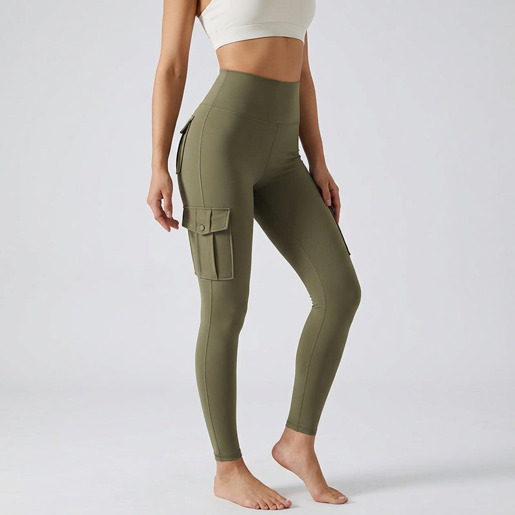 Versatile women's gym cargo leggings with convenient pockets, providing a comfortable high-waisted fit for active lifestyles.