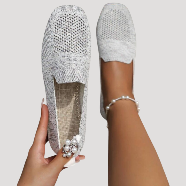 Classic women's square toe ballet flats, breathable & comfortable. Easy slip-on style for summer casual wear.