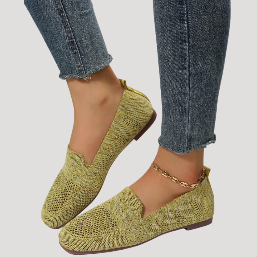 Comfortable women's slip-on ballet flats with square toe. Breathable material, perfect for casual summer wear.
