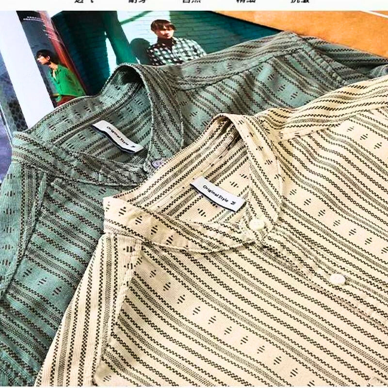 Women's long-sleeve striped shirt, relaxed fit for casual comfort, a stylish everyday button-up top.