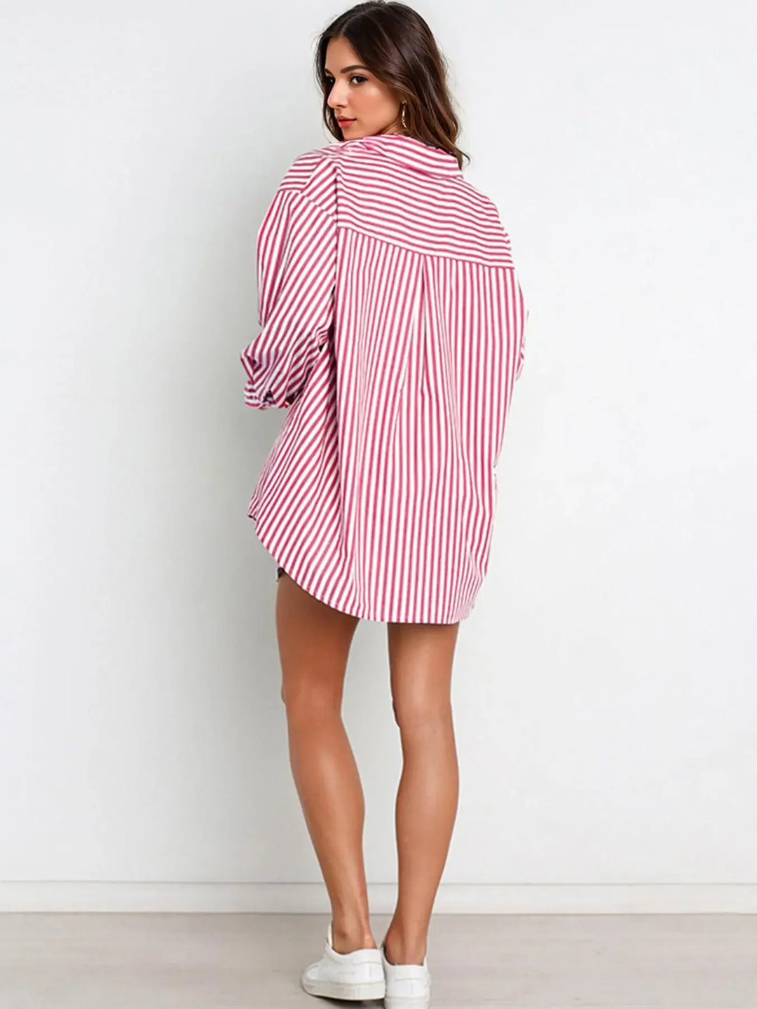Versatile women's striped oversized two-piece set. Cotton poplin lounge wear for summer fashion & resort.