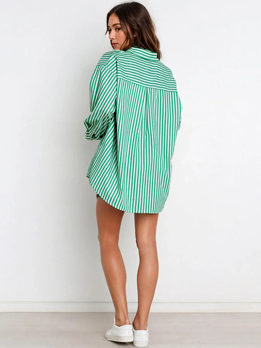 Relaxed women's striped oversized two-piece set in cotton poplin. Perfect casual summer outfit & lounge wear.