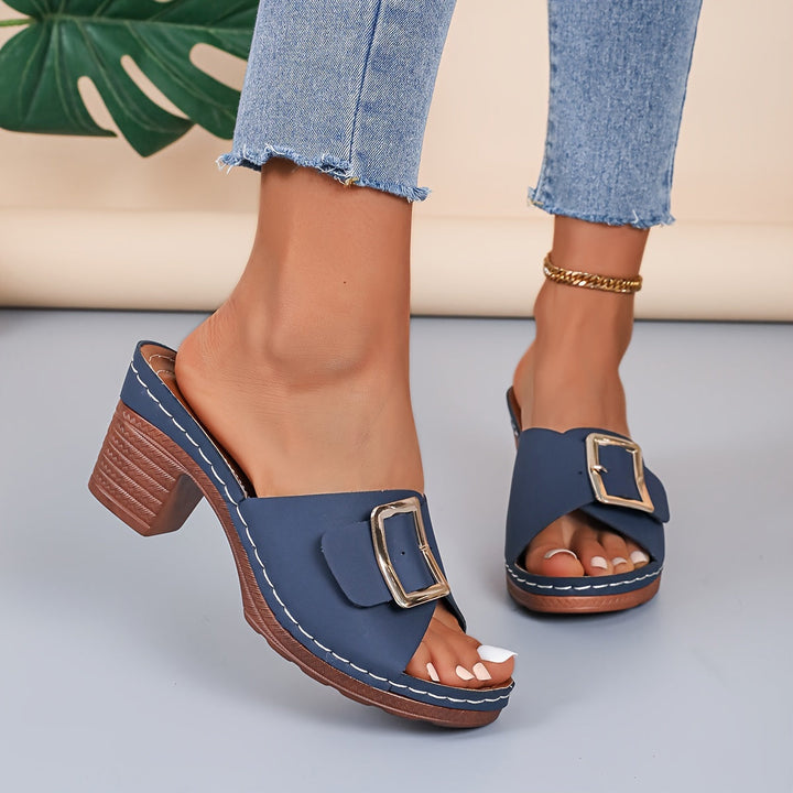Stylish open-toe sandals for women, perfect for everyday wear and versatile summer comfort.