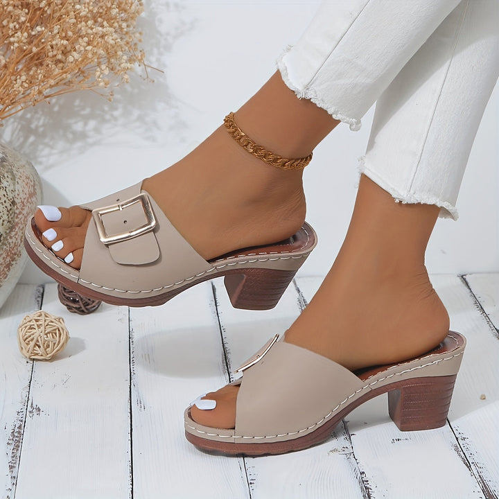 Chic everyday footwear for women, versatile open-toe flats offering stylish comfort.