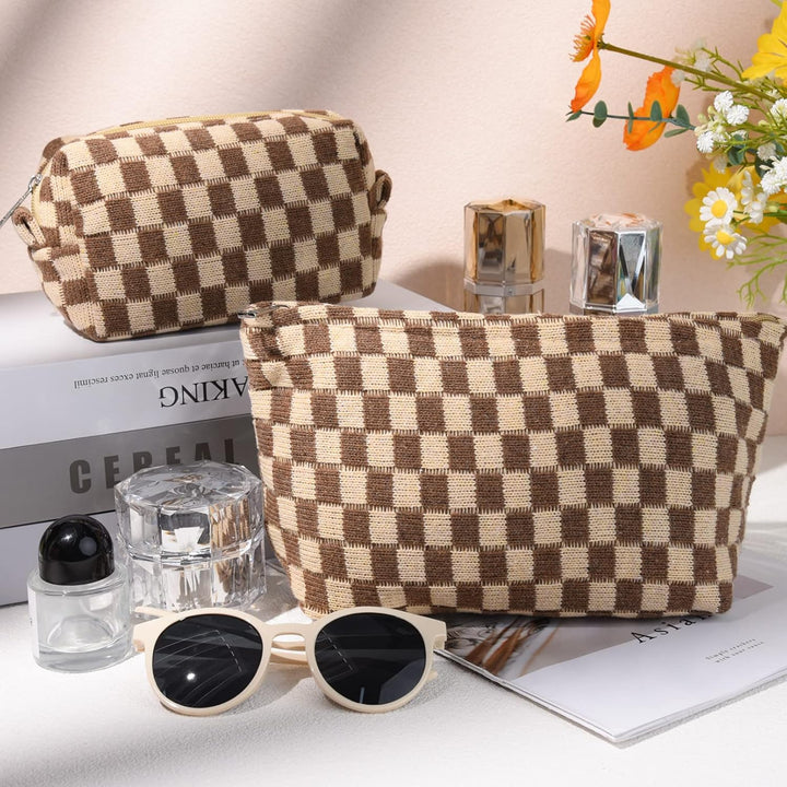 Elegant 2-piece checked make-up organizer, travel-ready.