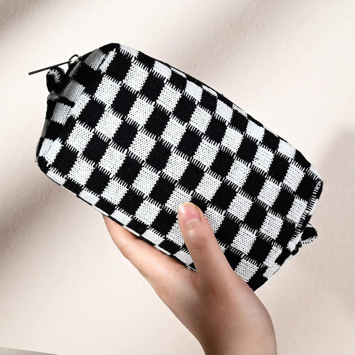 Elegant checked travel organizer beauty case set.
