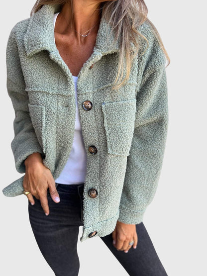 Versatile women's fall jacket, ideal for casual outings or elegant everyday fashion, with useful pockets.