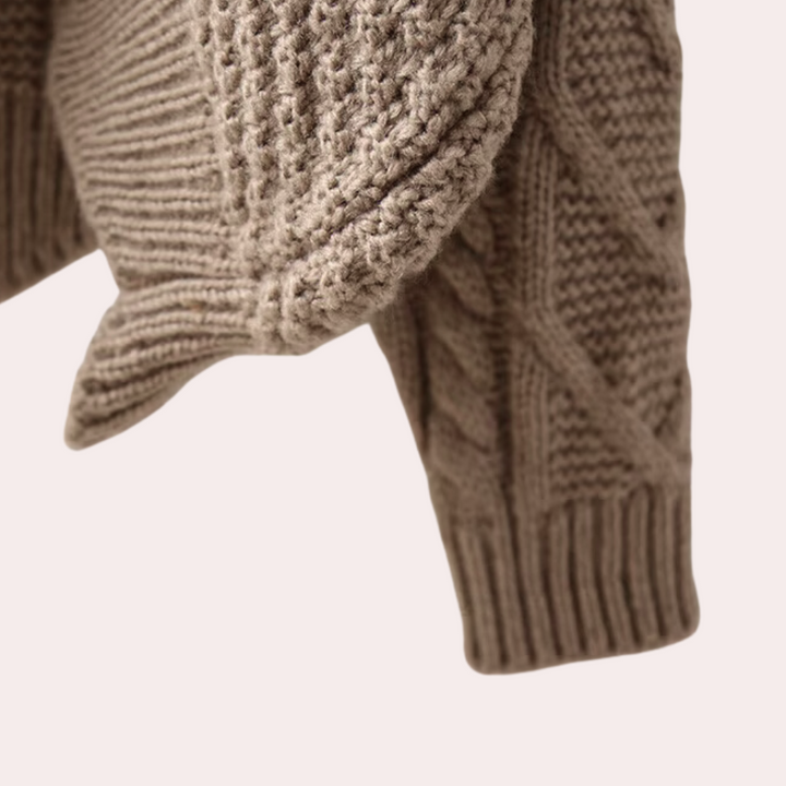 Lina women's stylish knitted cotton turtleneck sweater, long sleeve, ideal for winter.