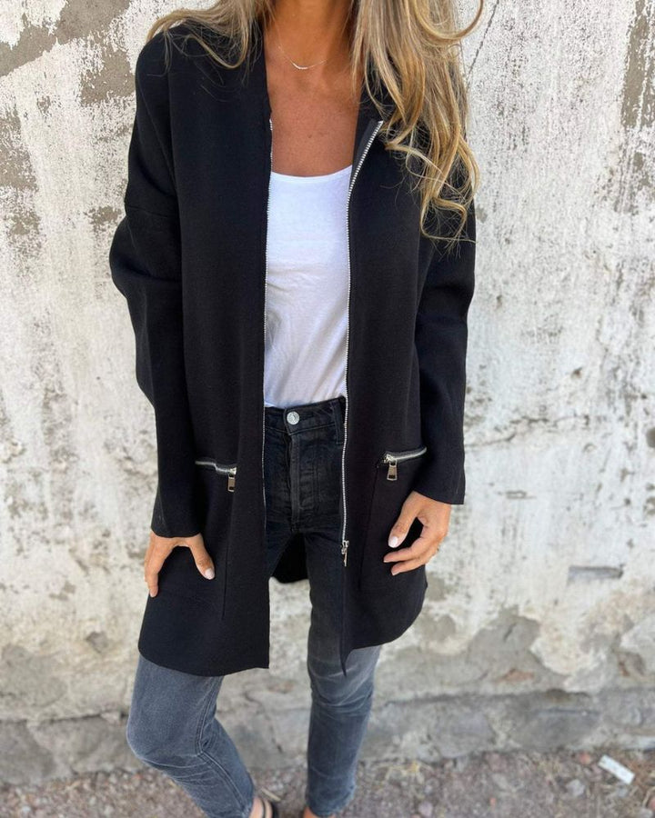 Cozy women's round neck long sleeve cardigan, comfortable and warm knitwear for autumn.