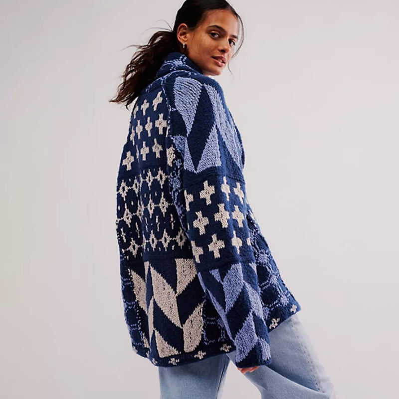 Casual oversized women's geometric knitwear cardigan, long sleeve, great for layering & style.