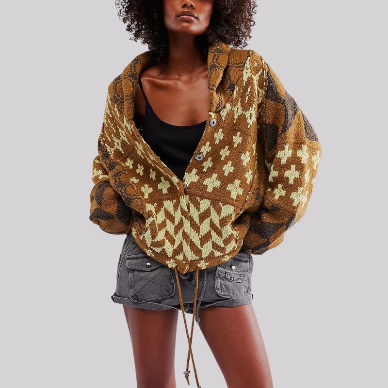 Front view: Women's warm oversized knitted cardigan, stylish design for fall & winter comfort.