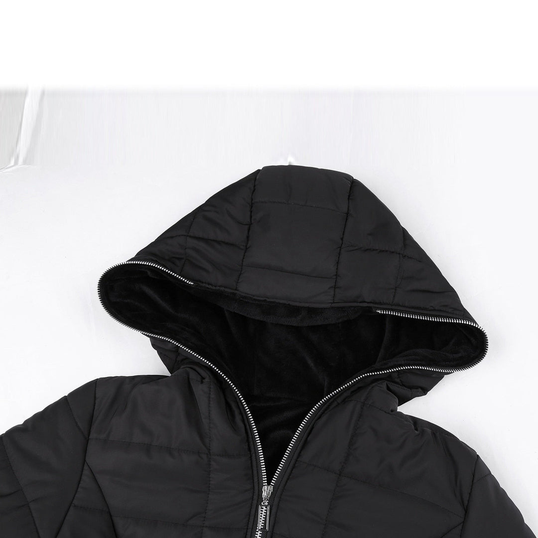 Versatile women's padded winter coat, a chic and warm jacket suitable for cold weather and everyday wear.