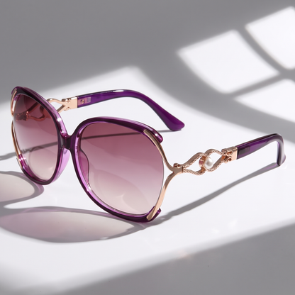 Fashion-forward women's round frame UV400 sunglasses for daily wear and ultimate eye protection.