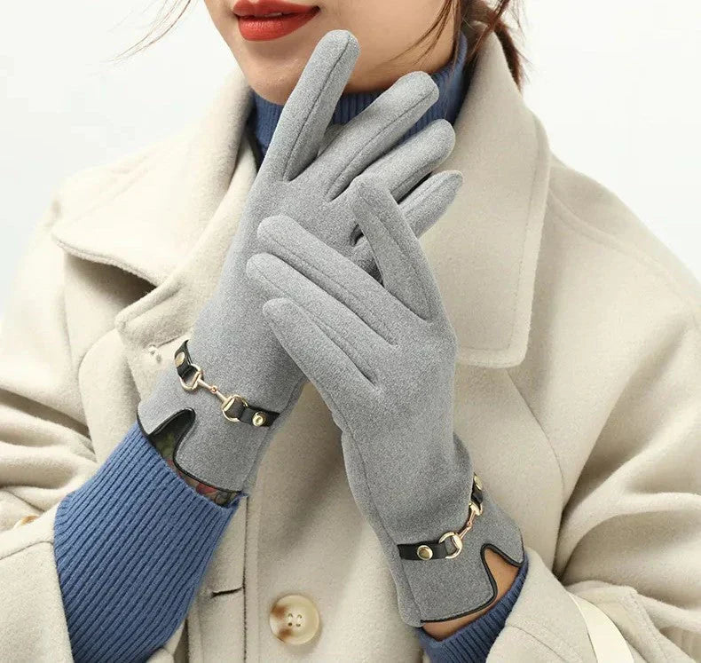 Stay warm & connected with these stylish women's "Amelia" winter touchscreen gloves.
