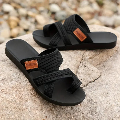 Versatile women's casual sandals with supportive arch design, great for daily wear and summer adventures.