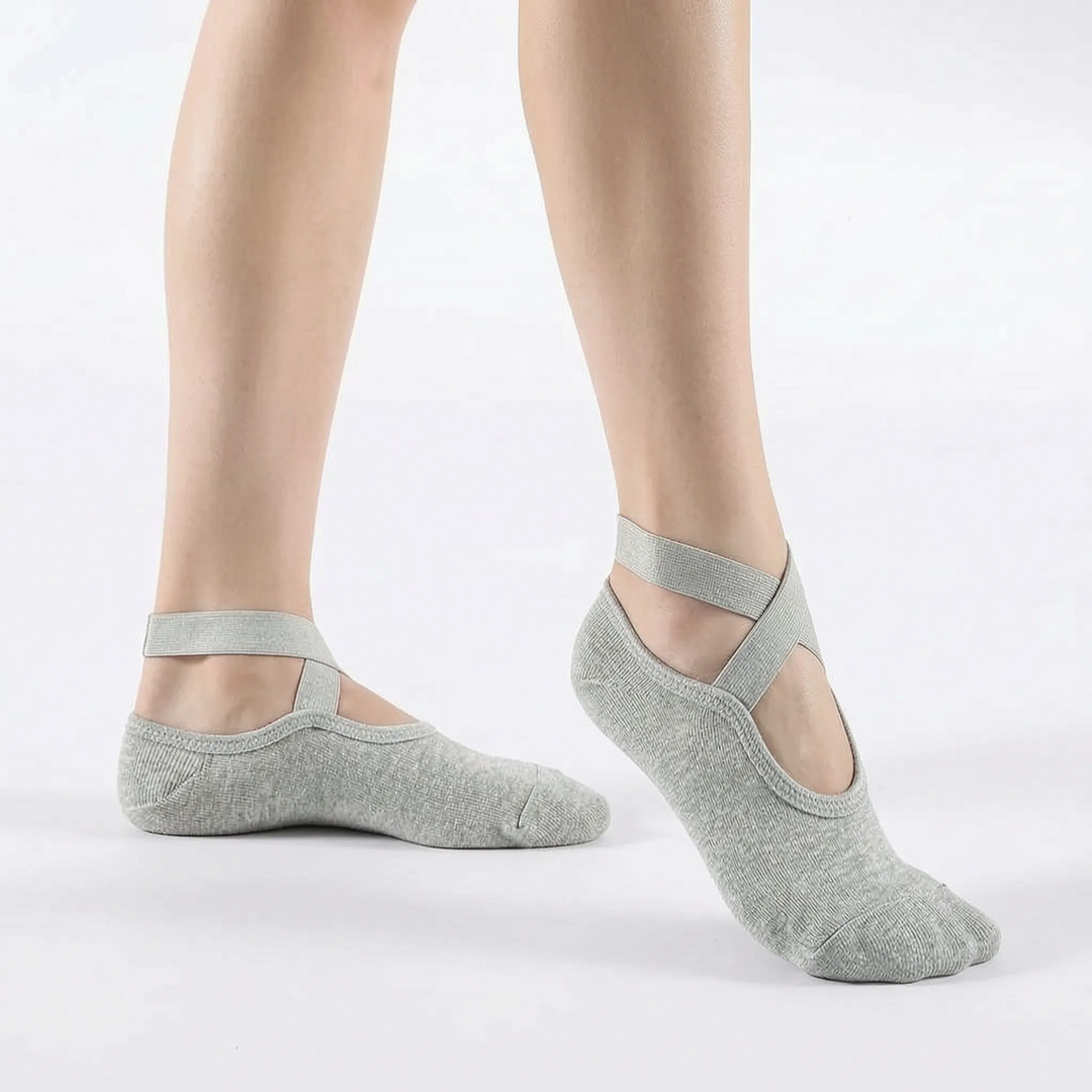 Women's textured non-slip yoga & pilates socks for improved grip, balance, and workout performance.