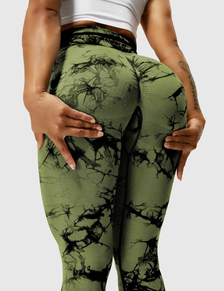 Performance tie-dye workout leggings, women's active wear.