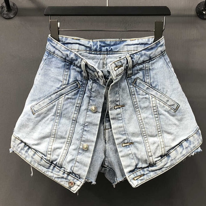 Stylish women's matching shorts set. Trenda two-piece loungewear for ultimate summer comfort.