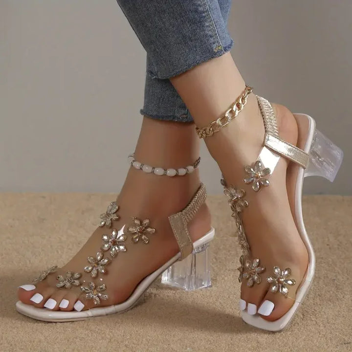 Fashionable women's orthopedic pumps, mid-heel for stylish office and everyday wear.