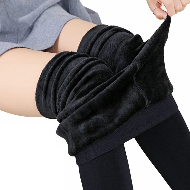 Enjoy cold weather in ultimate comfort with these cozy women's warm winter leggings.