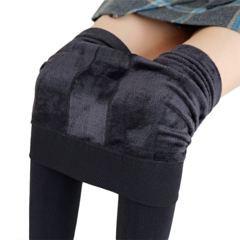 Ultimate comfort: women's cozy winter leggings, perfect for staying warm in cold weather.
