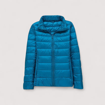 Stylish women's puffer coat, warm & lightweight, perfect for winter's everyday wear.