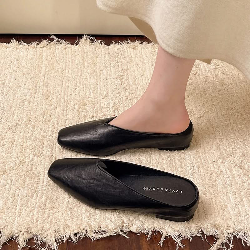 Casual women's slip-on flats for everyday comfort, perfect versatile footwear for any occasion.