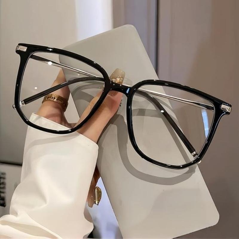 Black Veloura Acetate women's sunglasses. Lightweight, stylish fashion eyewear with excellent UV protection.