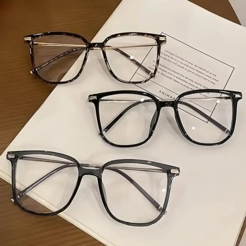Veloura Acetate women's sunglasses, modern fashion eyewear providing excellent UV protection.