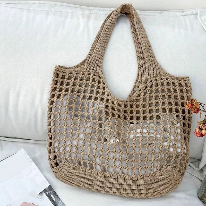 Everyday crochet tote for women, a stylish accessory & practical carryall.