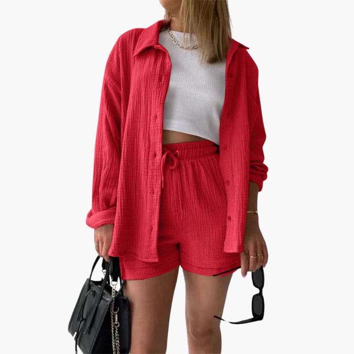 Women's casual two-piece set in a vibrant shade. Lightweight, relaxed fit loungewear.