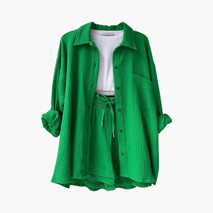 Stylish women's two-piece summer outfit, lightweight and casual with a relaxed fit.