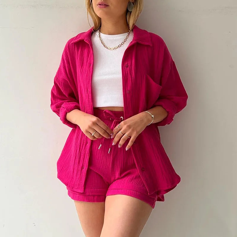 Women's comfortable vibrant crinkle shorts set, great for summer parties or relaxed days.