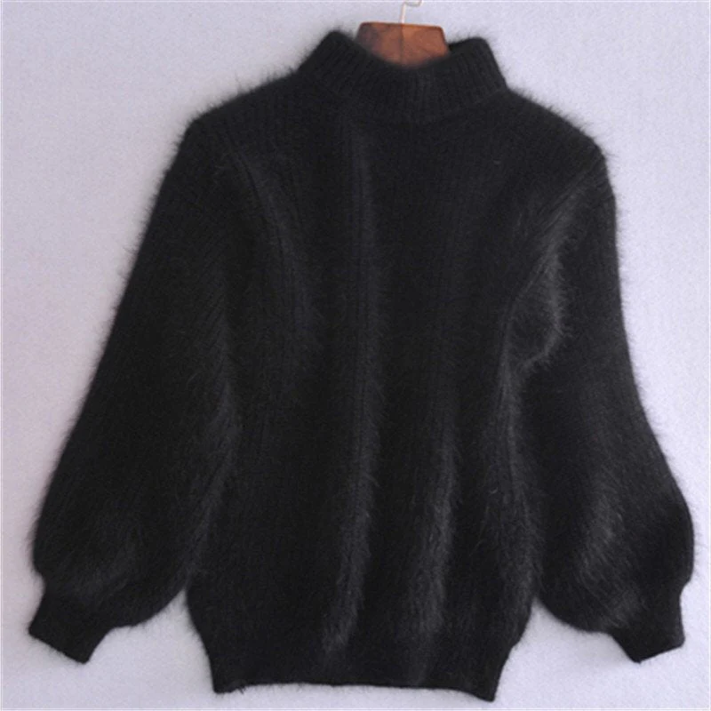 Comfortable women's loose fit knit sweater, showcasing its vintage style for casual everyday wear.