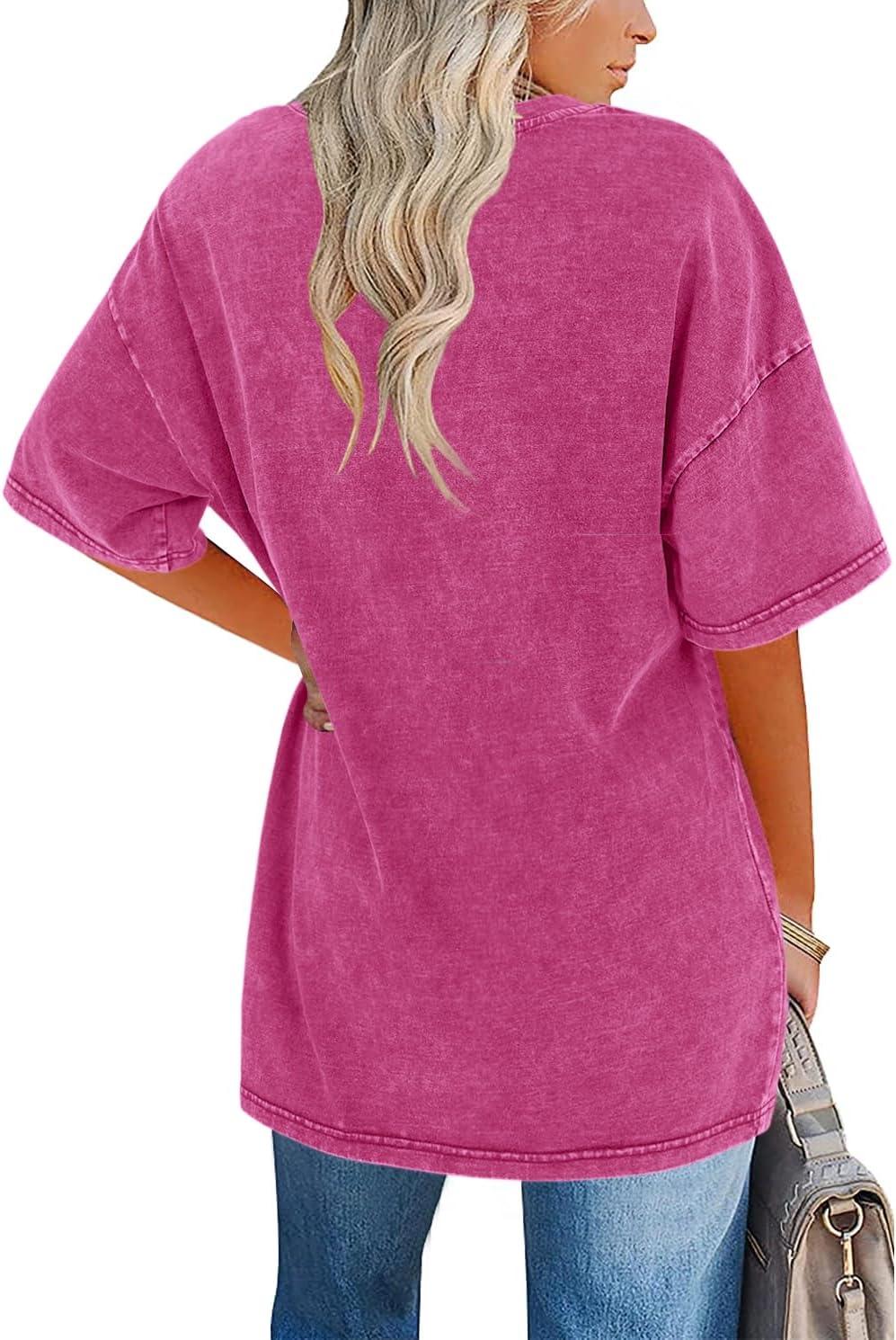 Casual women's oversized tee, vintage style, comfortable crewneck for daily wear.