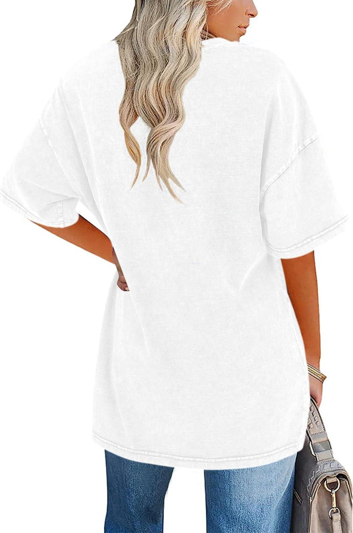 Casual women's vintage oversized t-shirt, comfortable, great for everyday fashion.