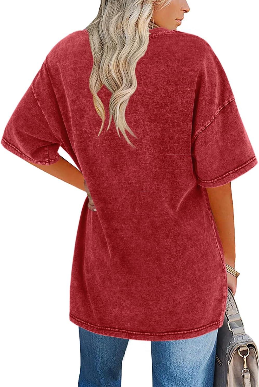 Casual women's vintage crewneck tee, oversized, comfortable for summer fashion.