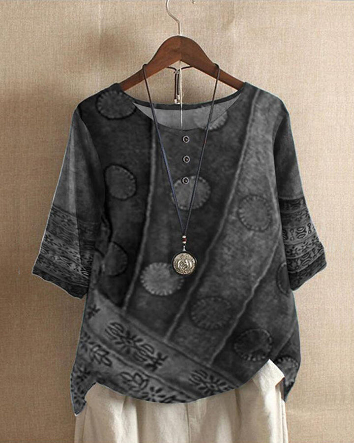 Stylish women's vintage patchwork print tunic blouse. Relaxed fit, bohemian flair, perfect for everyday casual style.
