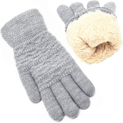 Soft knitted women's gloves with a warm fleece lining, perfect touchscreen functionality for winter outdoors.