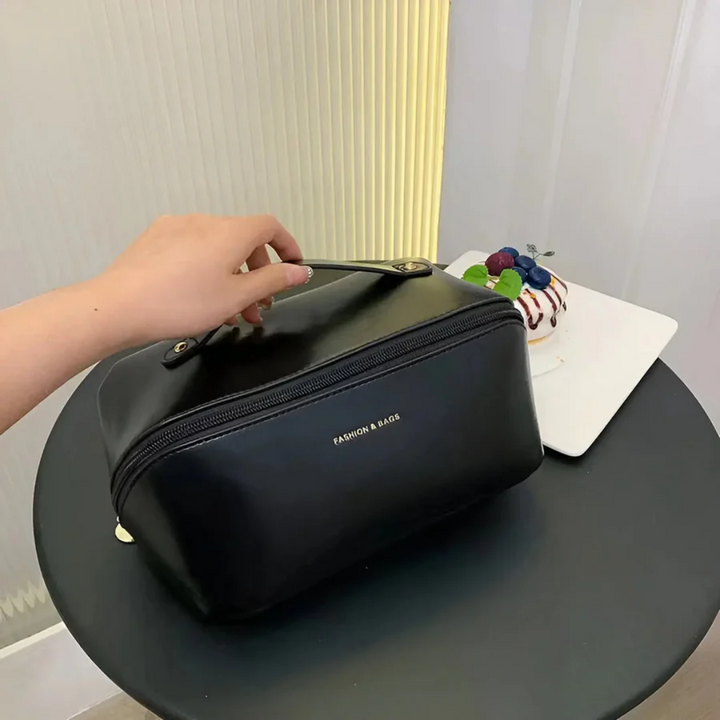 High-quality waterproof beauty bag, great for women's travel, makeup, and toiletry organization.