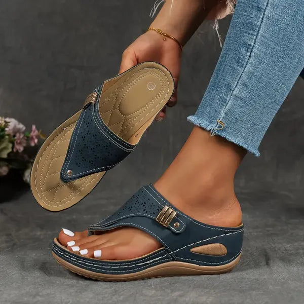 Stylish women's wedge sandals, open toe design for spring/summer fashion. Features comfortable adjustable fit & platform.
