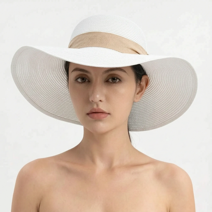 Must-have women's sun hat: wide brim, foldable design, perfect for summer vacations.