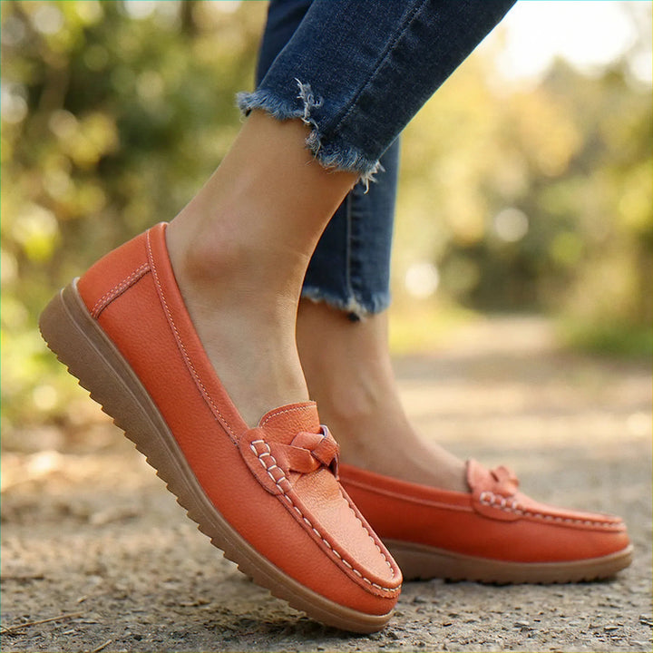 Everyday women's orthopedic loafers, wide fit and slip-on design with arch support for lasting comfort.