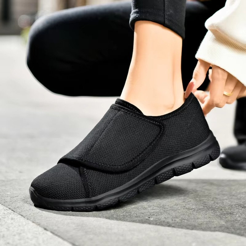 Adjustable women's wide fit walking shoes, designed for all-day comfort, robust support, and active daily use.