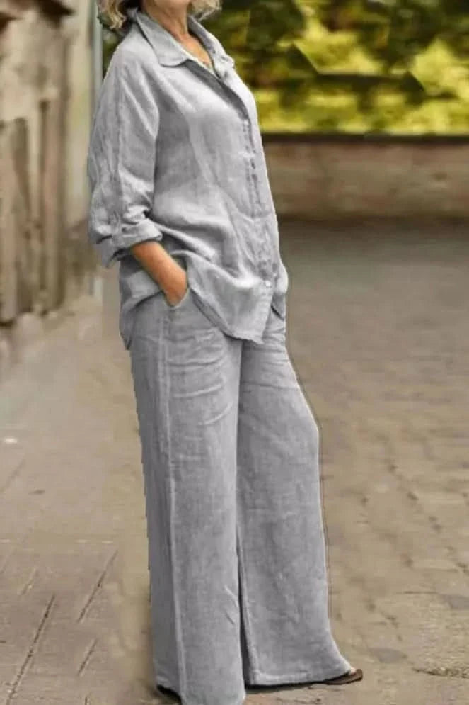 Stylish women's wide leg co-ord set. Matching two-piece outfit with a relaxed fit for versatile casual wear.