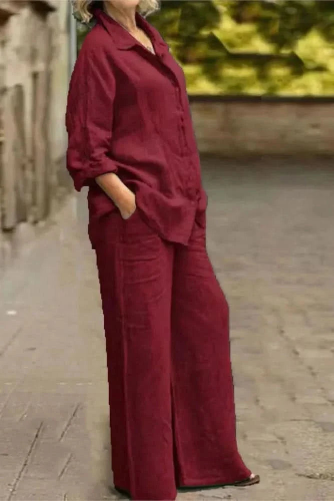 Comfortable women's wide leg lounge wear co-ord set. Relaxed fit matching two-piece outfit for effortless style.